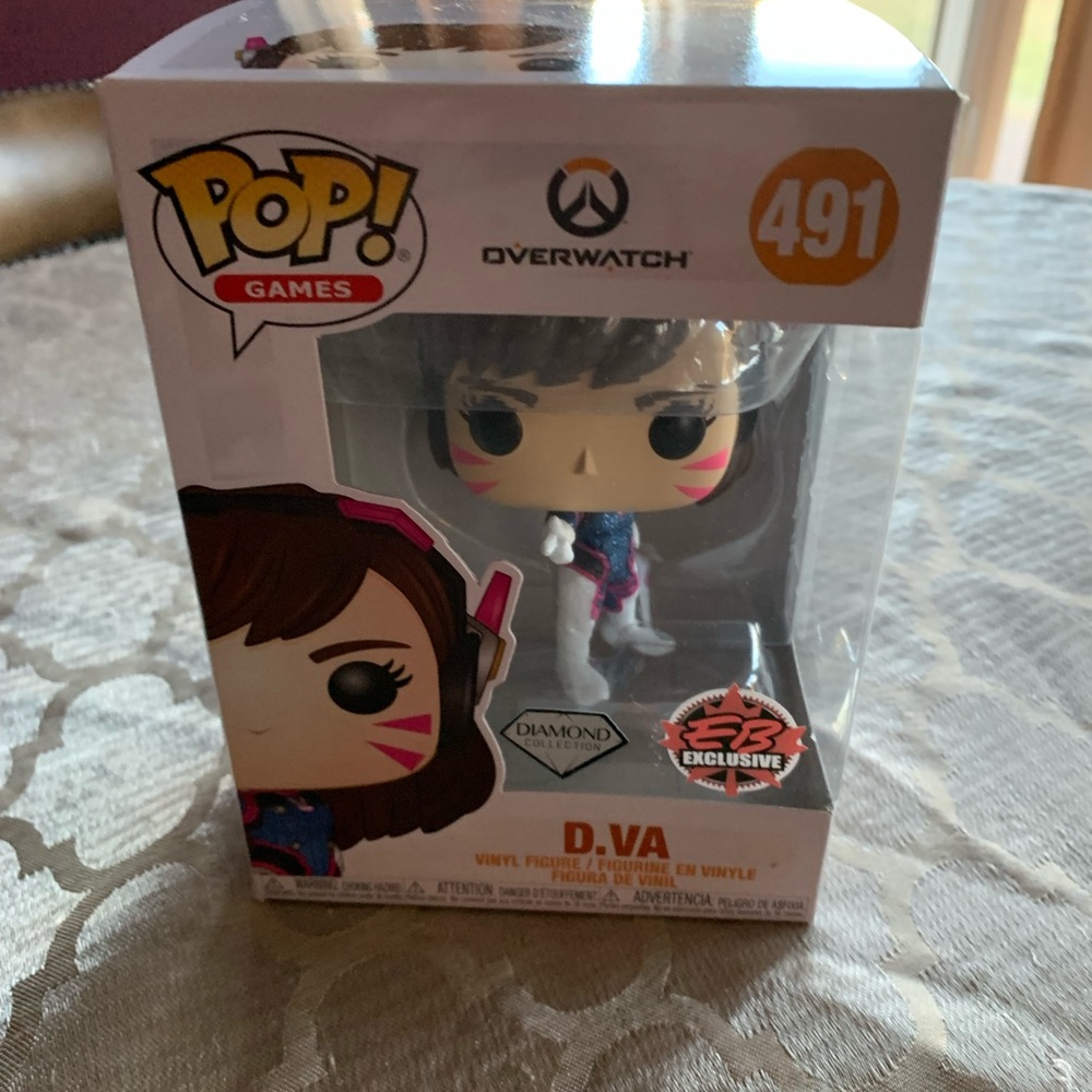 Funko Pop -Overwatch- D’Va diamond & EB Games exclusive